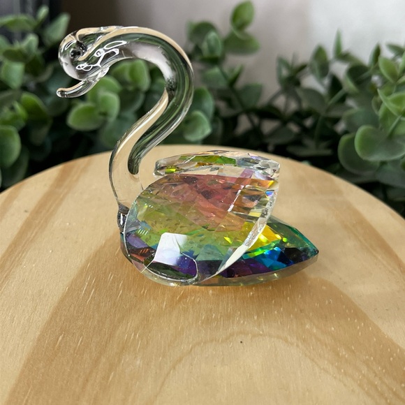 Reflections by PARAGON CRYSTAL  SWAN FIGURINE l - Picture 3 of 4